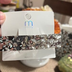 NEW Melody Metallic Hair Clip